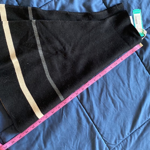 Max Studio Nash Knit Skirt - Picture 3 of 4